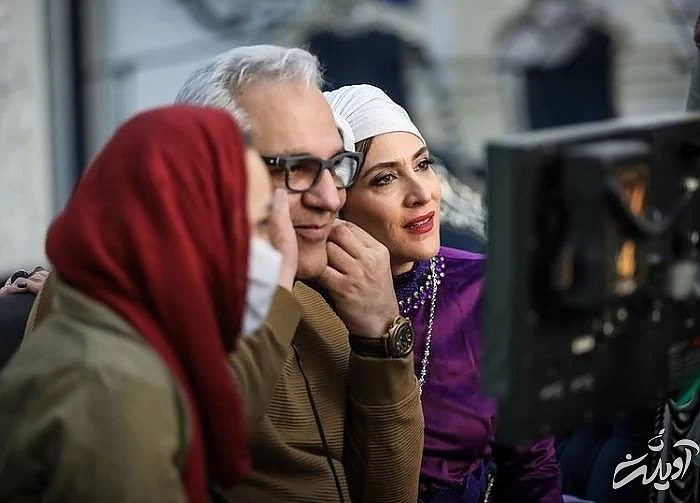 ویشکا آسایش و مهران مدیری در پشت صحنه سریال دراکولا ویشکا آسایش و مهران مدیری